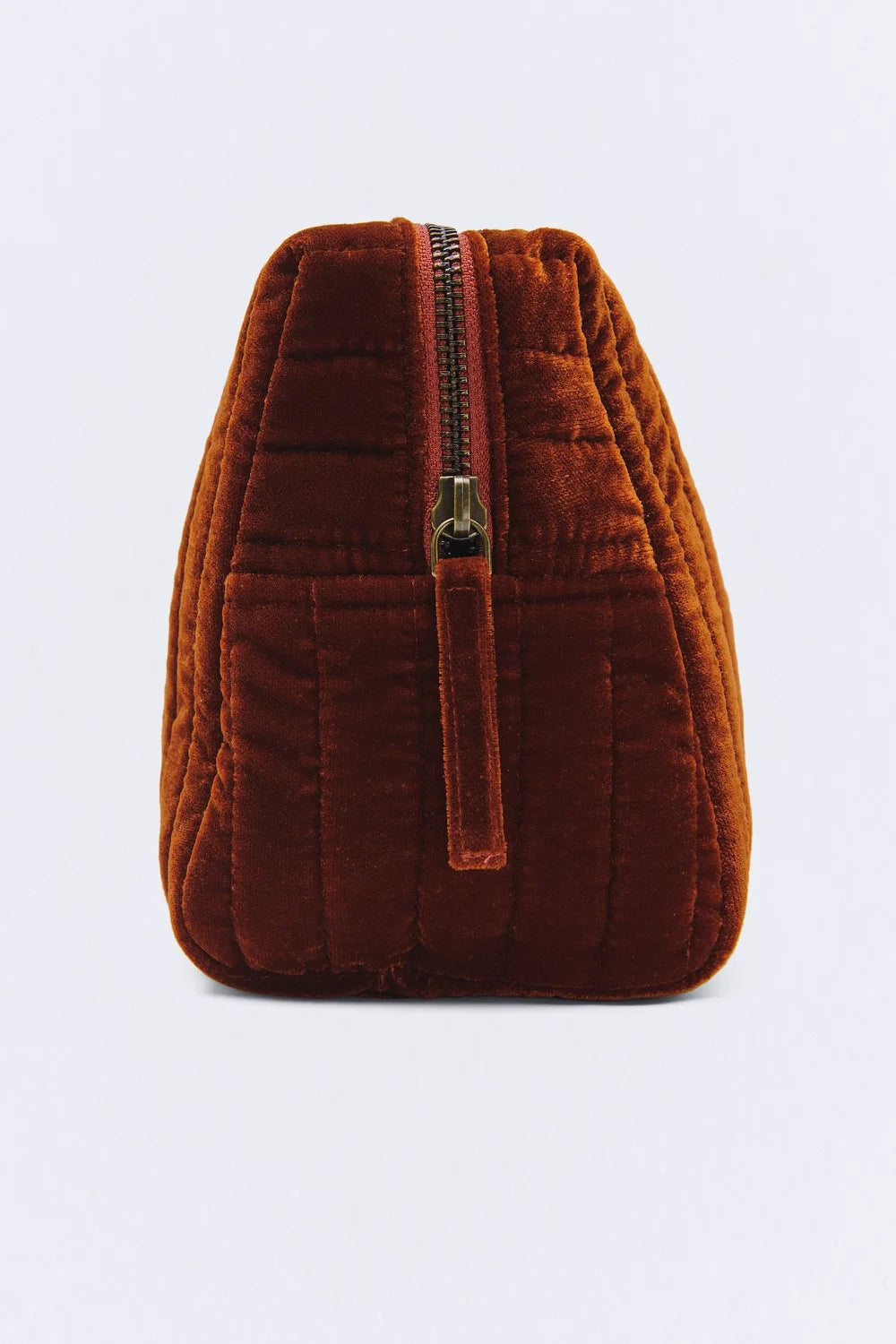 VELVET TOILETRY BAG