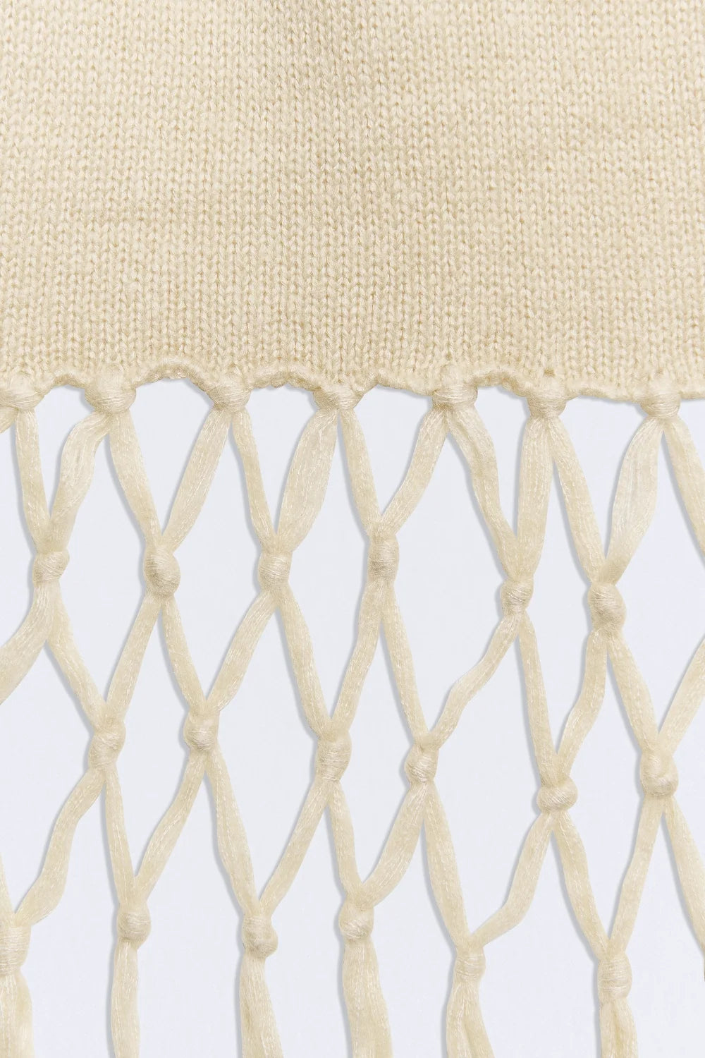 FRINGES SCARF
