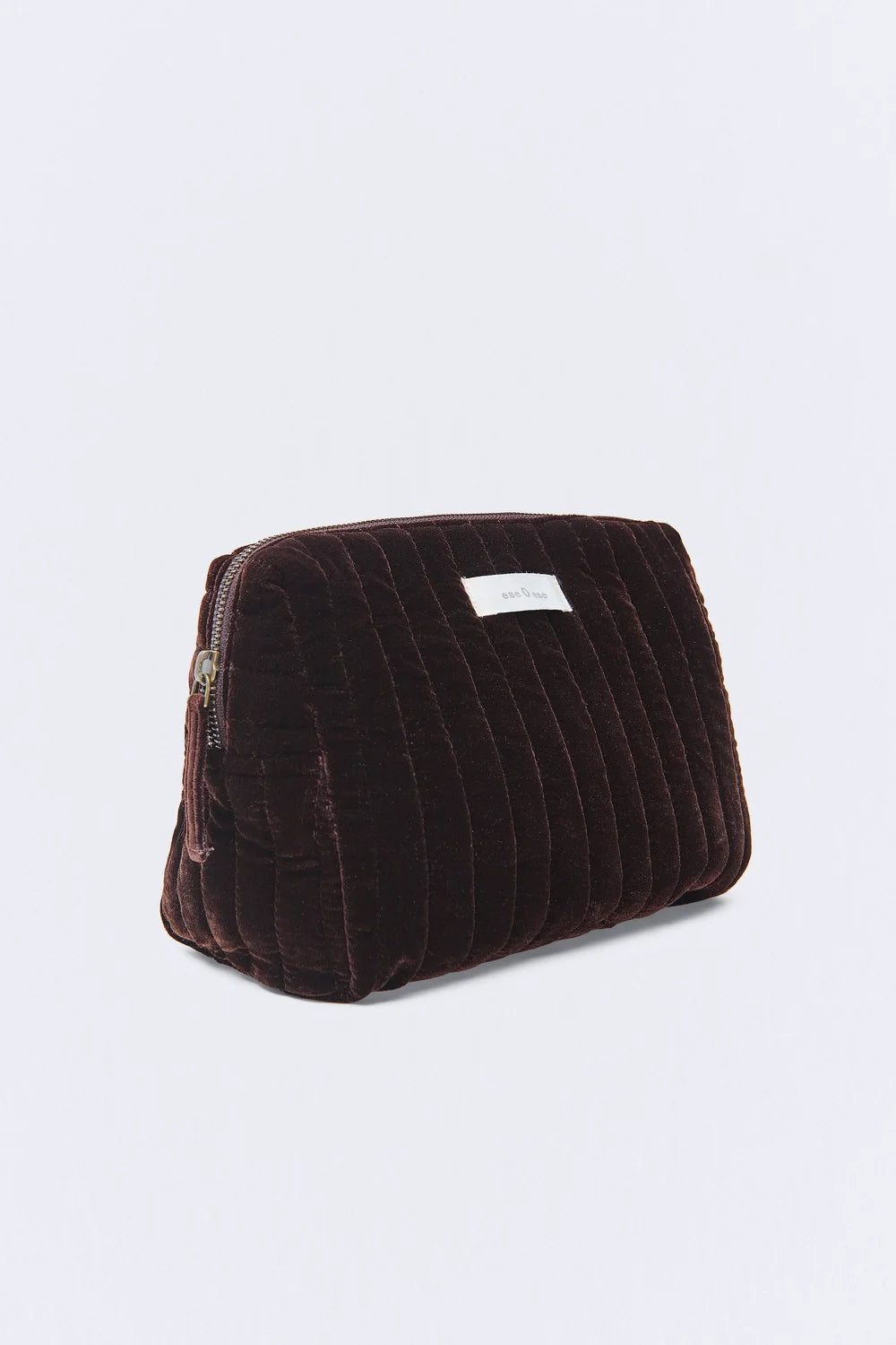 VELVET TOILETRY BAG