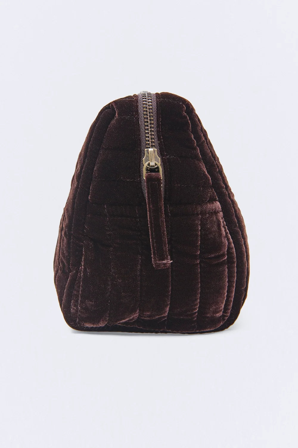 VELVET TOILETRY BAG