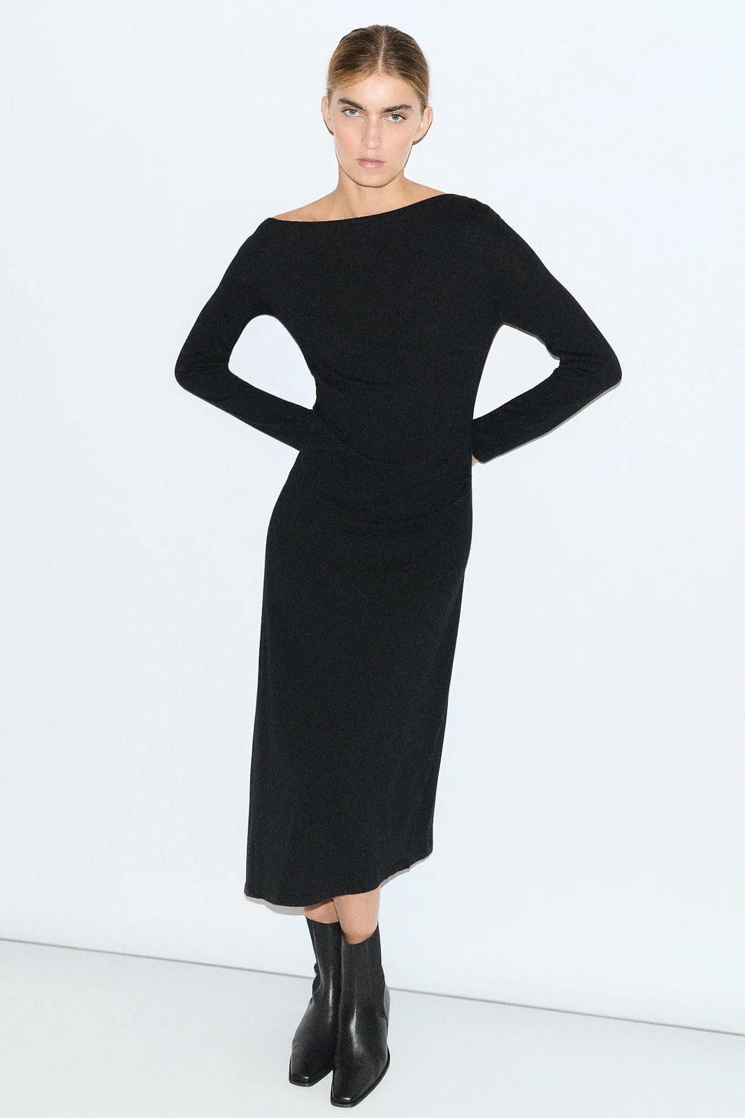 VESTIDO MOORE