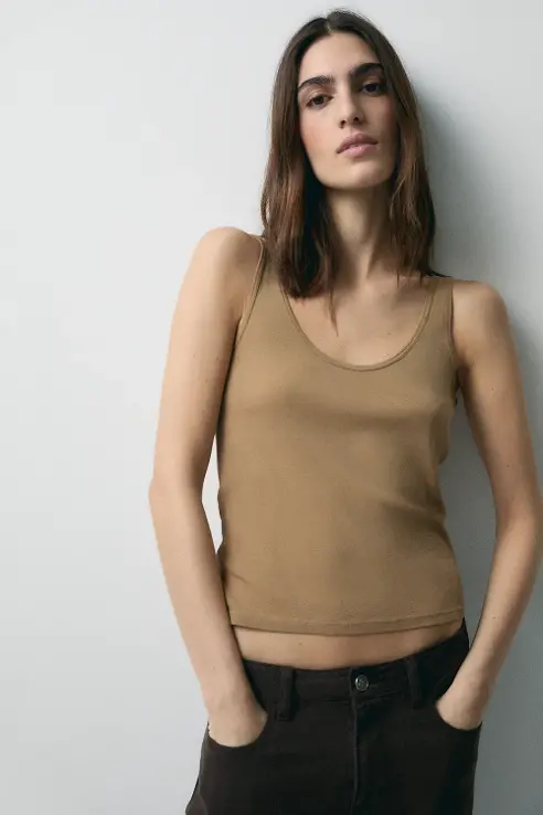 Top à Bretelles Rouge Vif Taille 40 - Marque Vivendi - Neuf Sans étiquettes (parfait état)
